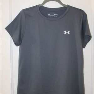 Women’s under Armour polyester t-shirt